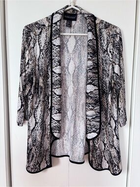 ✨ Frank Lyman Snake Print Cardigan Gold Accent Size 12 Made in Canada